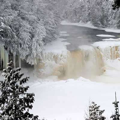 Image of hotels near tahquamenon falls